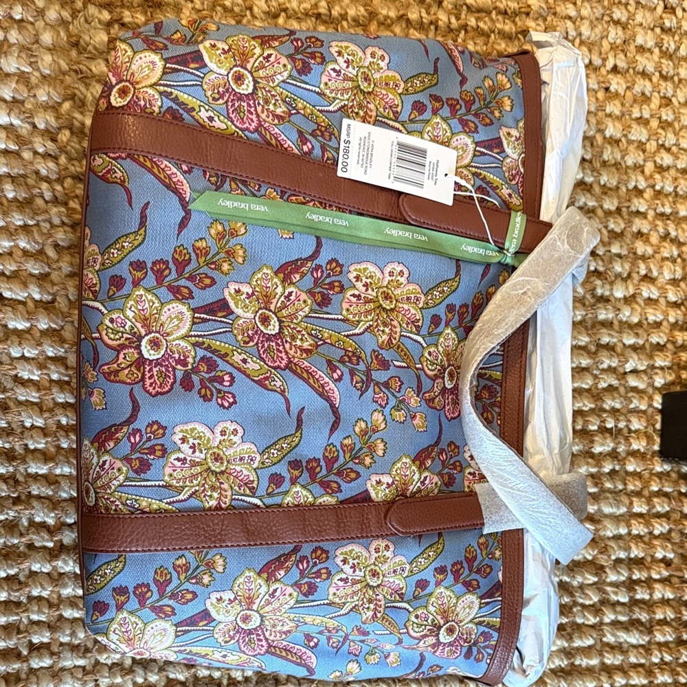 Vera Bradley Hathaway Tote in Begonia Fields
